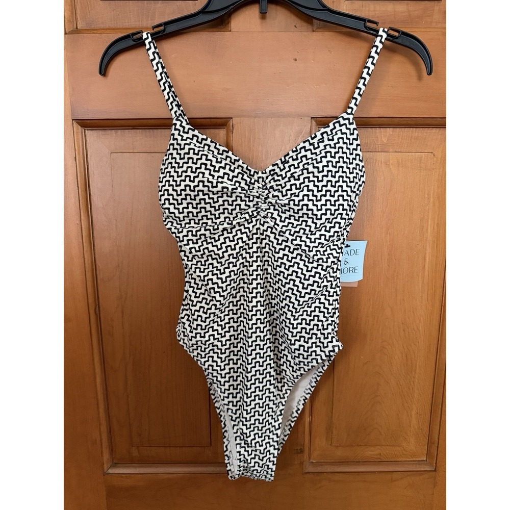 Women's Shade & Shore Geo Print V-Neck Black & Cream One Piece Bathing Suit XS